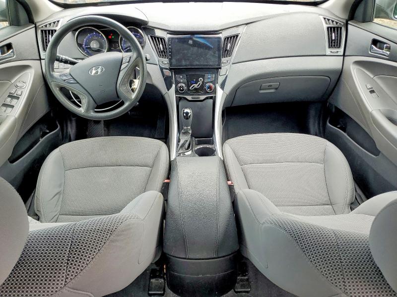 67726366 :رقم المزاد ، 5NPEB4AC0DH700660 vin ، 2013 Hyundai Sonata مزاد بيع