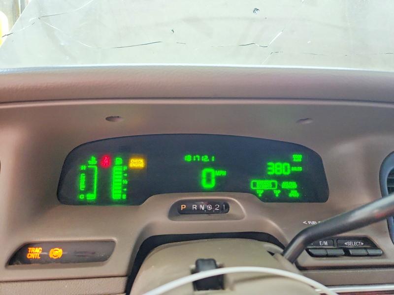 69296936 :رقم المزاد ، 2MEFM75WXYX713228 vin ، 2000 Mercury Grand Marquis مزاد بيع