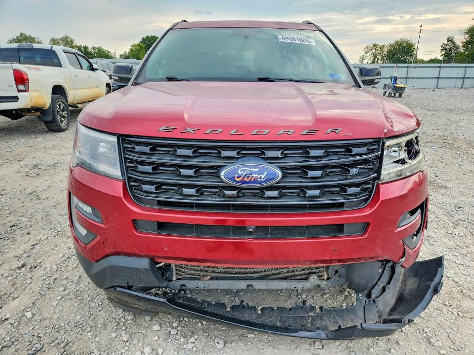 69501686 :رقم المزاد ، 1FM5K8GT1HGD82519 vin ، 2017 Ford Explorer مزاد بيع