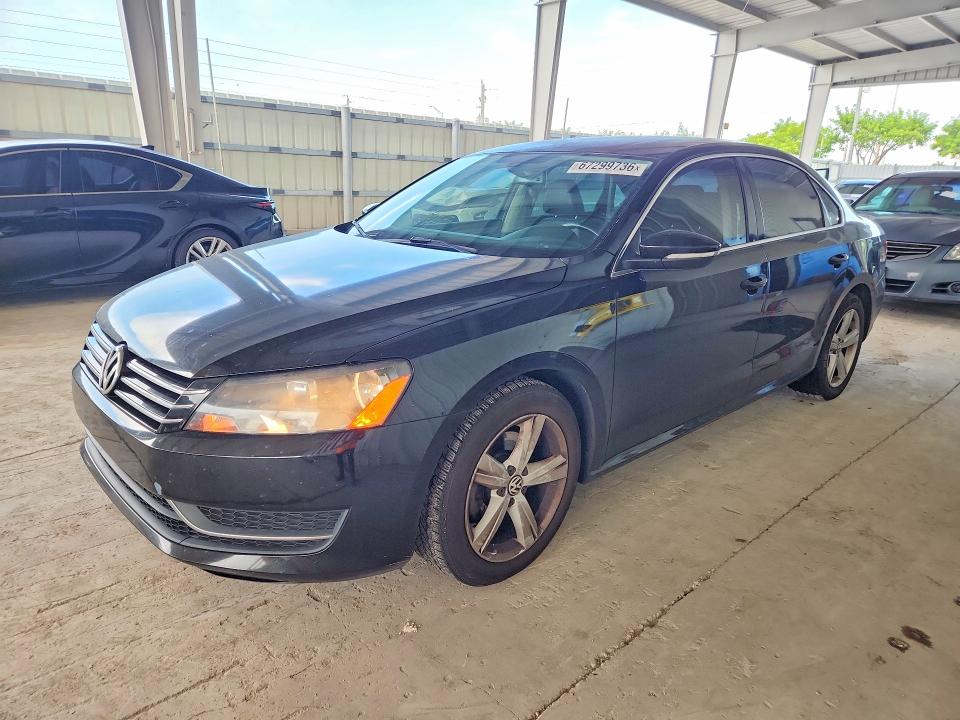 67299736 :رقم المزاد ، 1VWBP7A30CC052282 vin ، 2012 Volkswagen Passat مزاد بيع