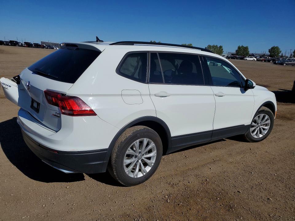 Продажа на аукционе авто 2018 Volkswagen Tiguan, vin: 3VV0B7AX3JM145676, номер лота: 69373586