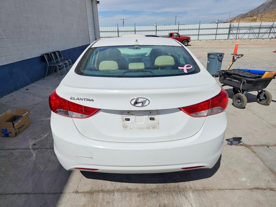 Продажа на аукционе авто 2013 Hyundai Elantra, vin: 5NPDH4AE2DH188363        , номер лота: 68995216