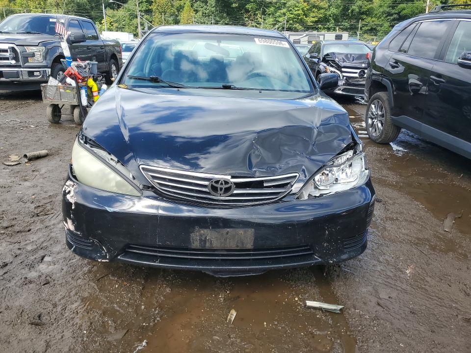 2006 Toyota Camry მანქანა იყიდება აუქციონზე, vin: 4T1BE30K96U130627, აუქციონის ნომერი: 69800596