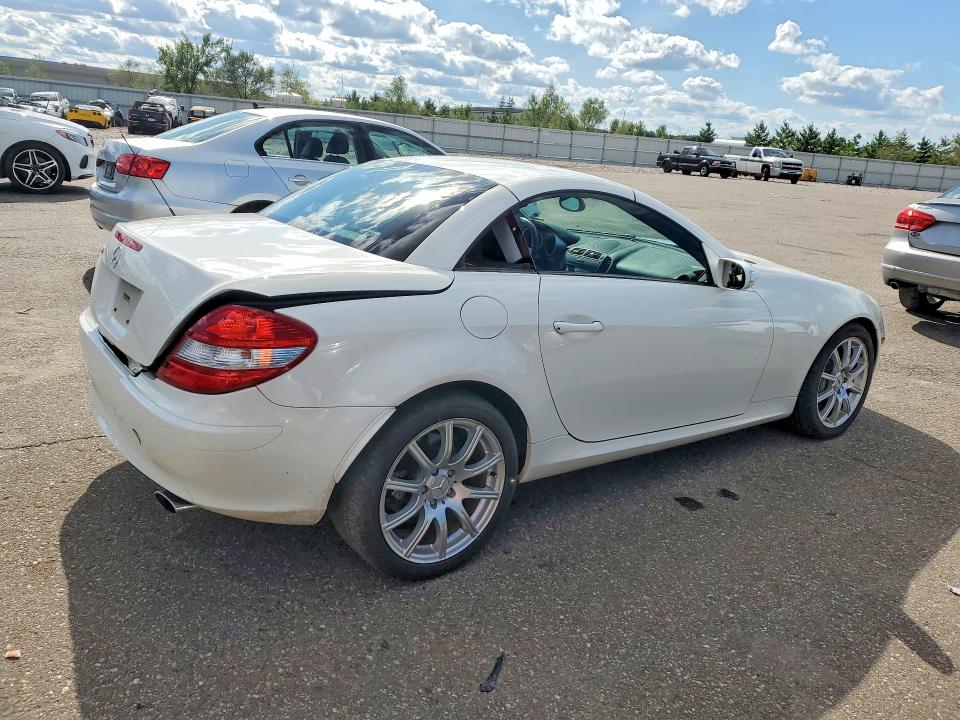 68384446 :رقم المزاد ، WDBWK56F55F069380 vin ، 2005 Mercedes-benz Slk مزاد بيع