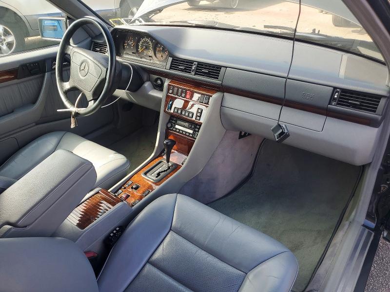 1995 Mercedes-benz E მანქანა იყიდება აუქციონზე, vin: WDBEA66E9SC197632, აუქციონის ნომერი: 67677376