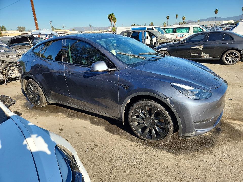 Продаж на аукціоні авто 2023 Tesla Model Y, vin: 7SAYGAEE9PF713860, номер лоту: 70185706