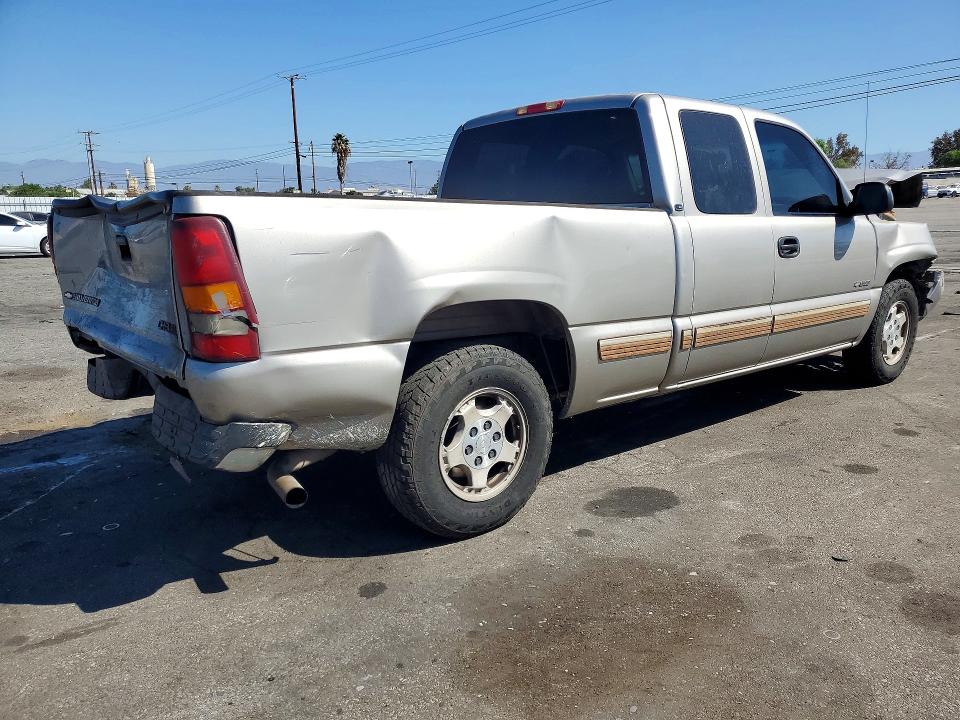 Продаж на аукціоні авто 2002 Chevrolet Silverado, vin: 2GCEC19V821348735, номер лоту: 68041166