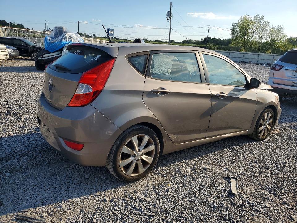 2014 Hyundai Accent მანქანა იყიდება აუქციონზე, vin: KMHCU5AE9EU171057, აუქციონის ნომერი: 68620436