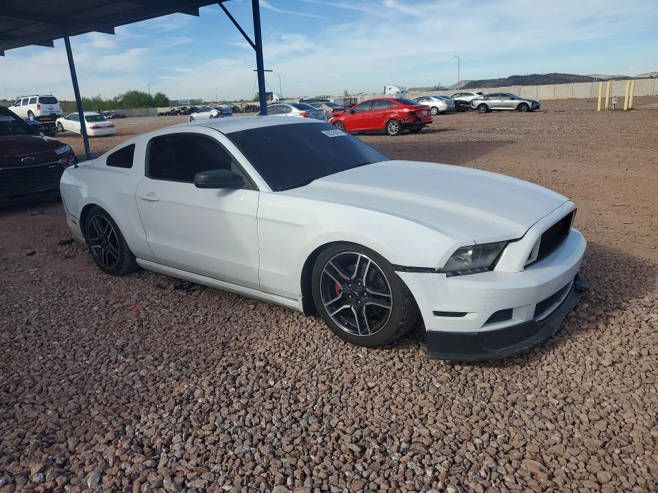 Продаж на аукціоні авто 2014 Ford Mustang, vin: 1ZVBP8AM2E5241389, номер лоту: 69375916