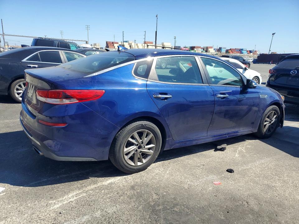 70295676 :رقم المزاد ، 5XXGT4L37KG324115 vin ، 2019 Kia Optima مزاد بيع