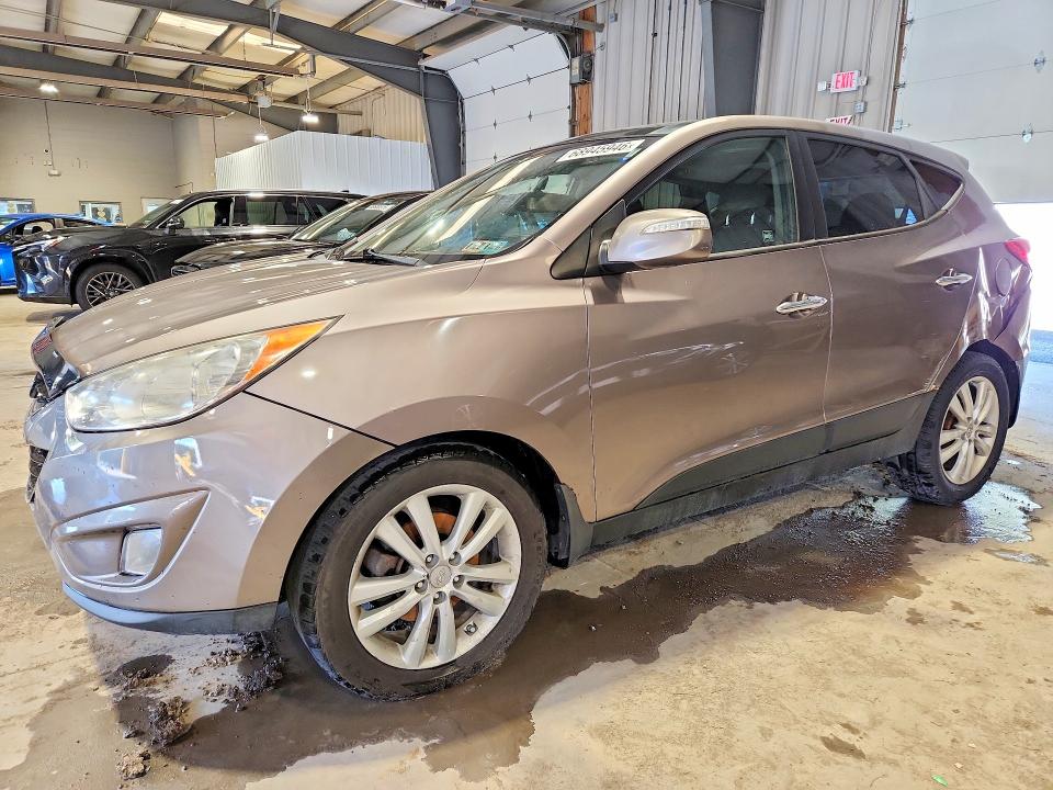 68945946 :رقم المزاد ، KM8JUCAC1CU375682 vin ، 2012 Hyundai Tucson مزاد بيع