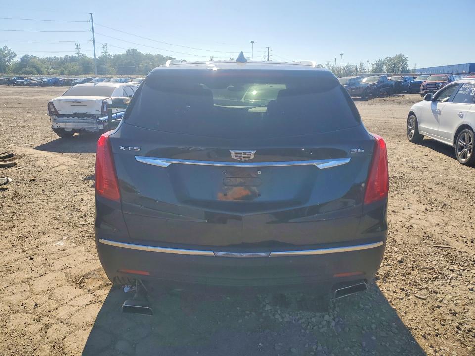 69873426 :رقم المزاد ، 1GYKNBRSXHZ258490 vin ، 2017 Cadillac Xt5 مزاد بيع