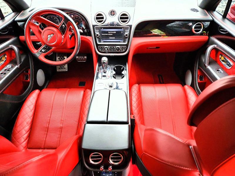 2018 Bentley Bentayga მანქანა იყიდება აუქციონზე, vin: SJAAC2ZV8JC020729, აუქციონის ნომერი: 67477456