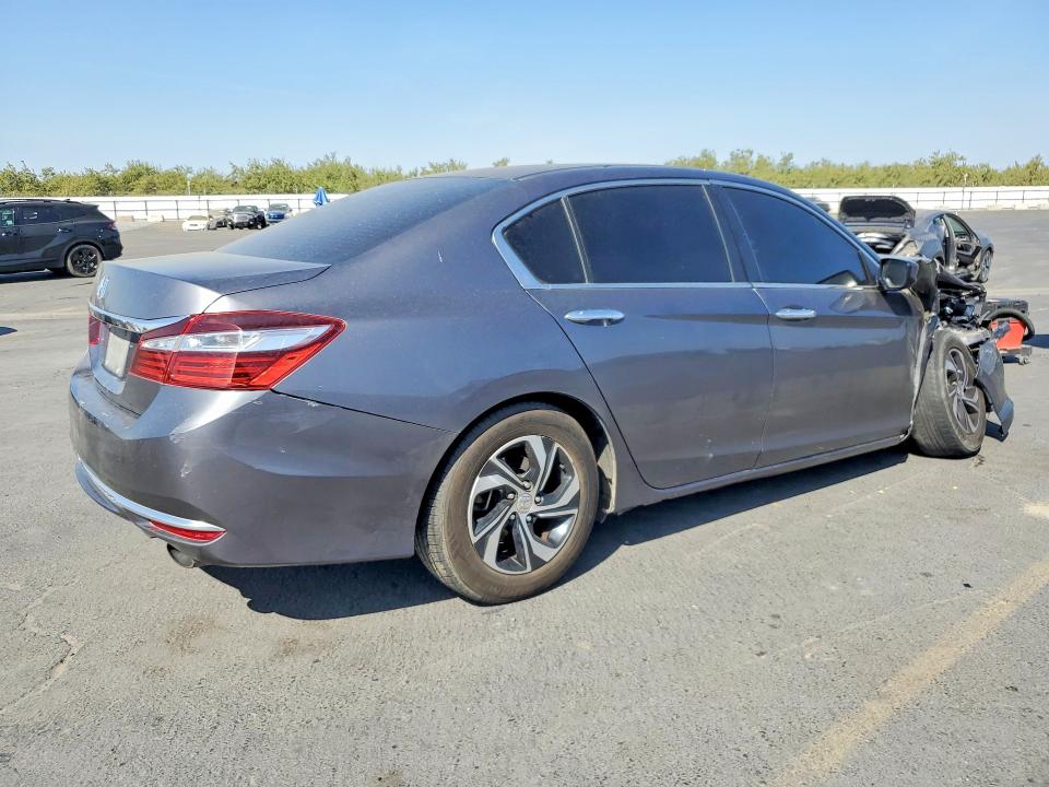 2017 Honda Accord მანქანა იყიდება აუქციონზე, vin: 1HGCR2F33HA087772, აუქციონის ნომერი: 67687226