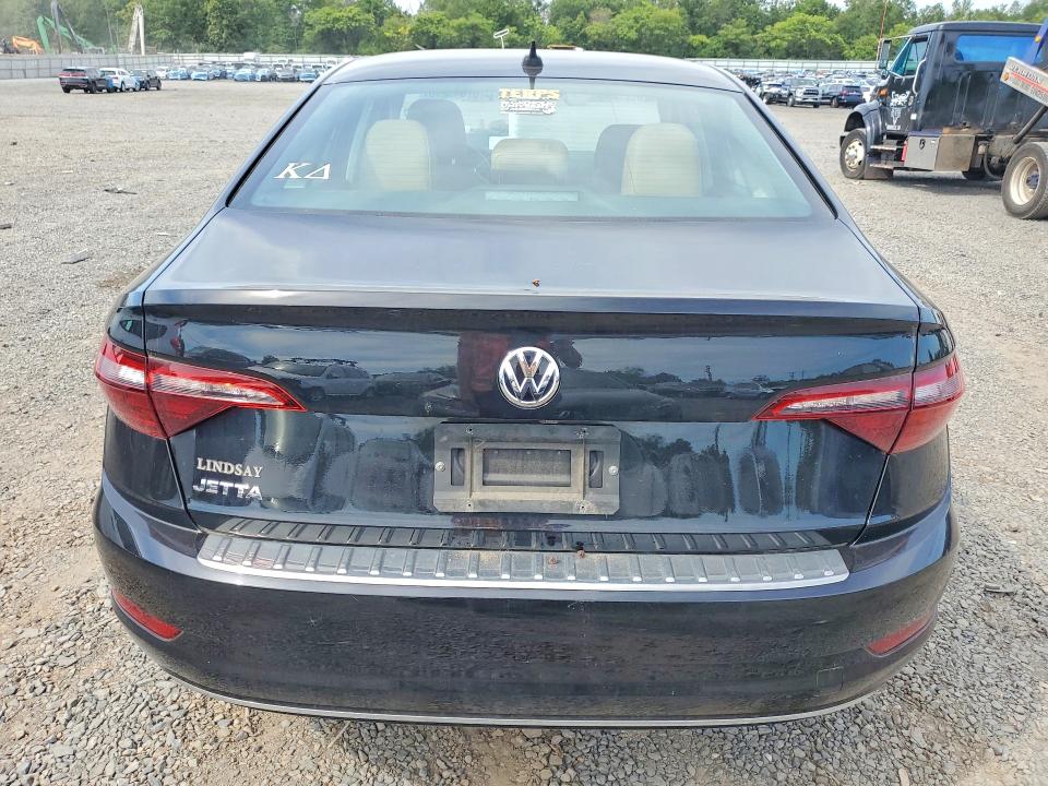 67043216 :رقم المزاد ، 3VWE57BU5MM040719 vin ، 2021 Volkswagen Jetta مزاد بيع
