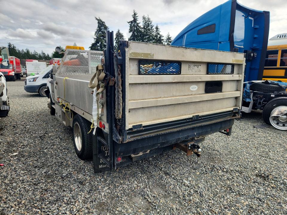 65503906 :رقم المزاد ، 1FDXF46F8YEE09762 vin ، 2000 Ford F450 مزاد بيع