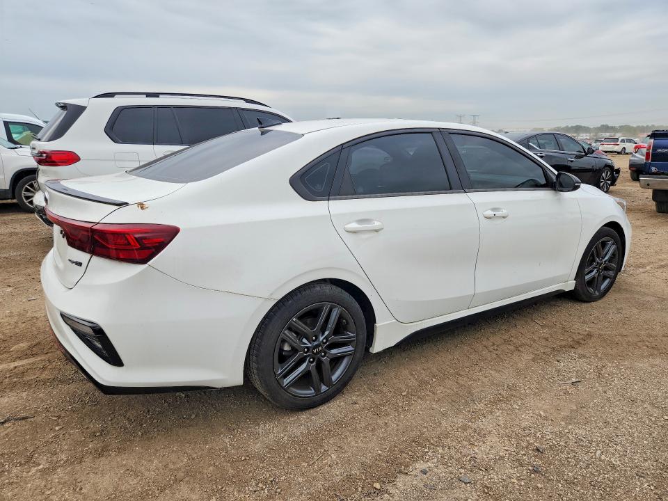 2020 Kia Forte მანქანა იყიდება აუქციონზე, vin: 3KPF34AD4LE198832, აუქციონის ნომერი: 70541226