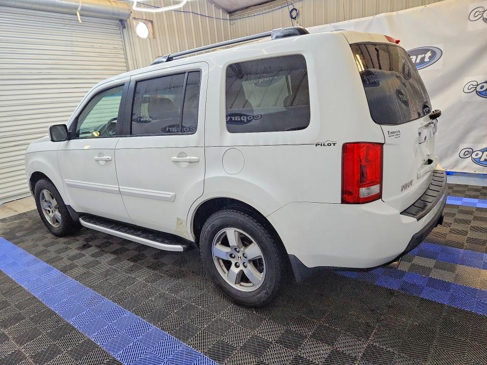 69226526 :رقم المزاد ، 5FNYF3H56BB014962 vin ، 2011 Honda Pilot مزاد بيع