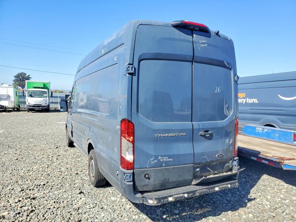 65955676 :رقم المزاد ، 1FTBR3X8XLKA87331 vin ، 2020 Ford Transit 250 مزاد بيع