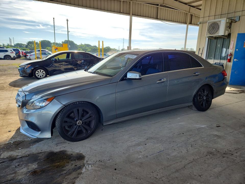 2014 Mercedes-benz E მანქანა იყიდება აუქციონზე, vin: WDDHF5KB3EA880504, აუქციონის ნომერი: 70727316