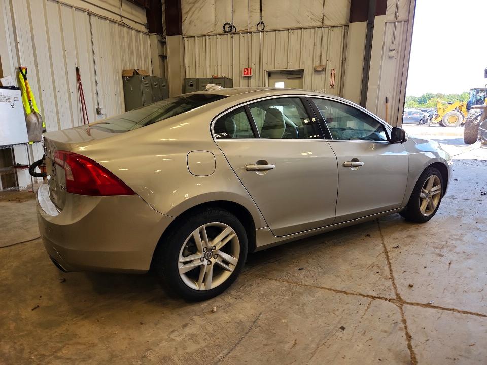 68251786 :رقم المزاد ، YV1612FSXE2289633 vin ، 2014 Volvo S60 مزاد بيع