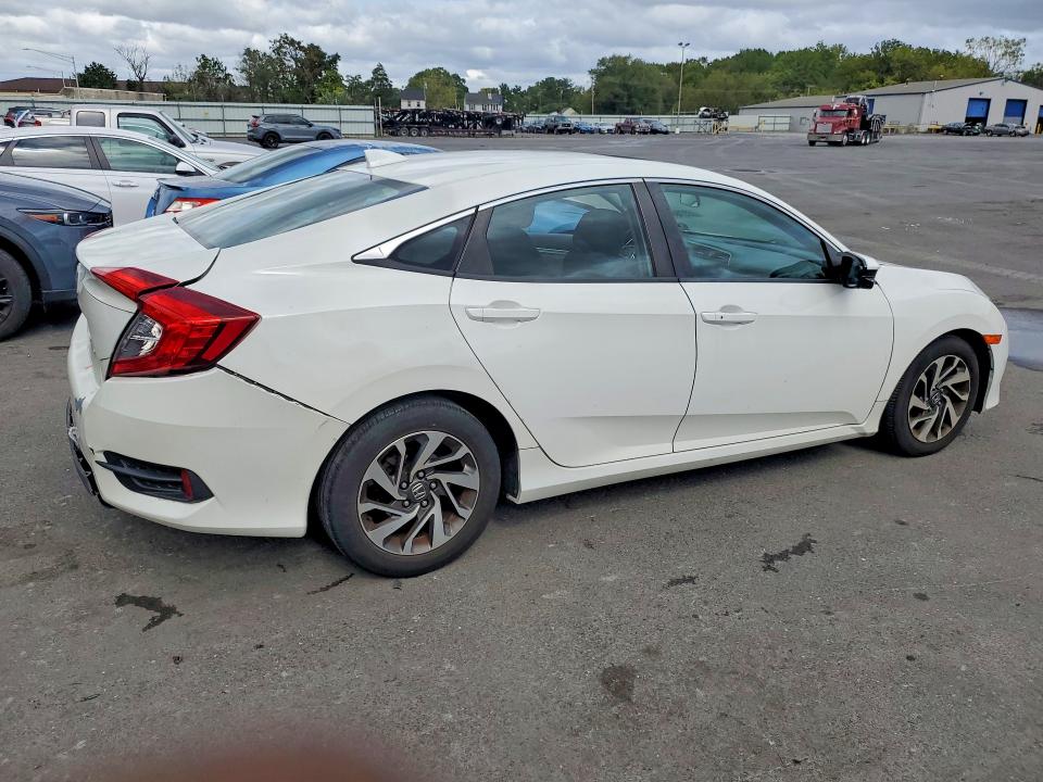 2018 Honda Civic მანქანა იყიდება აუქციონზე, vin: 19XFC2F7XJE207263, აუქციონის ნომერი: 69878446