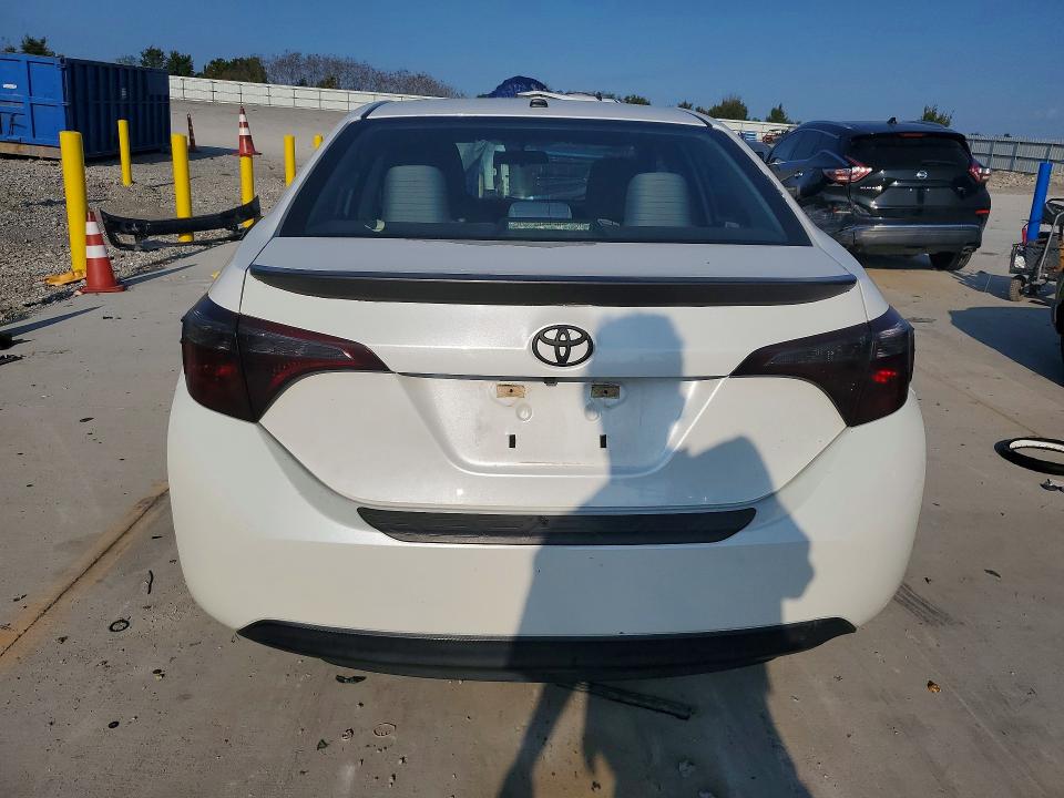 Продажа на аукционе авто 2016 Toyota Corolla, vin: 5YFBPRHE6GP385881, номер лота: 68034286