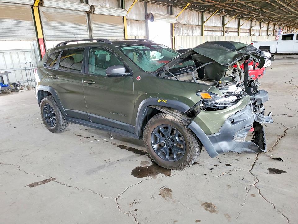 2020 Jeep Cherokee მანქანა იყიდება აუქციონზე, vin: 1C4PJMBN6LD528733, აუქციონის ნომერი: 70372516