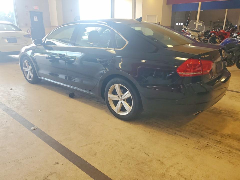 68325386 :رقم المزاد ، 1VWBP7A36DC117671 vin ، 2013 Volkswagen Passat مزاد بيع