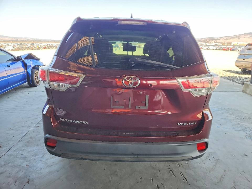 2016 Toyota Highlander მანქანა იყიდება აუქციონზე, vin: 5TDJKRFHXGS327447, აუქციონის ნომერი: 69618506