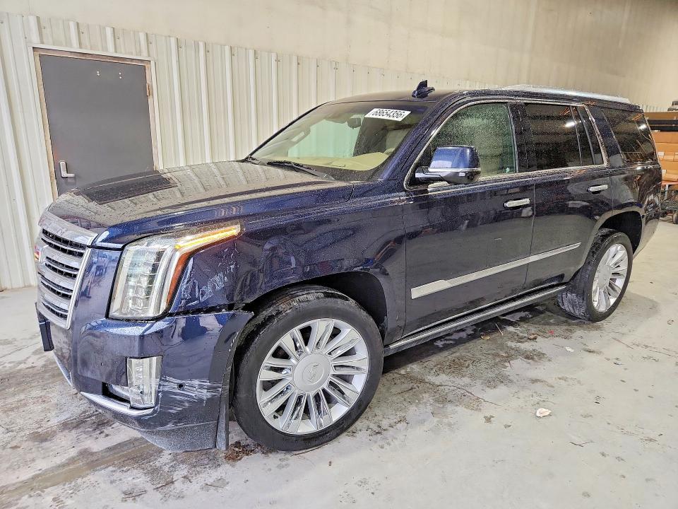 2018 Cadillac Escalade მანქანა იყიდება აუქციონზე, vin: 1GYS4DKJ7JR319283, აუქციონის ნომერი: 68654356