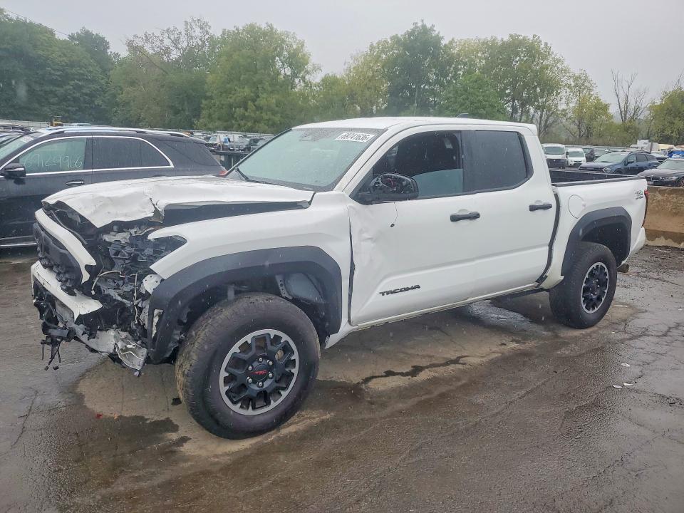 69741636 :رقم المزاد ، 3TMLB5JN8RM054980 vin ، 2024 Toyota Tacoma مزاد بيع