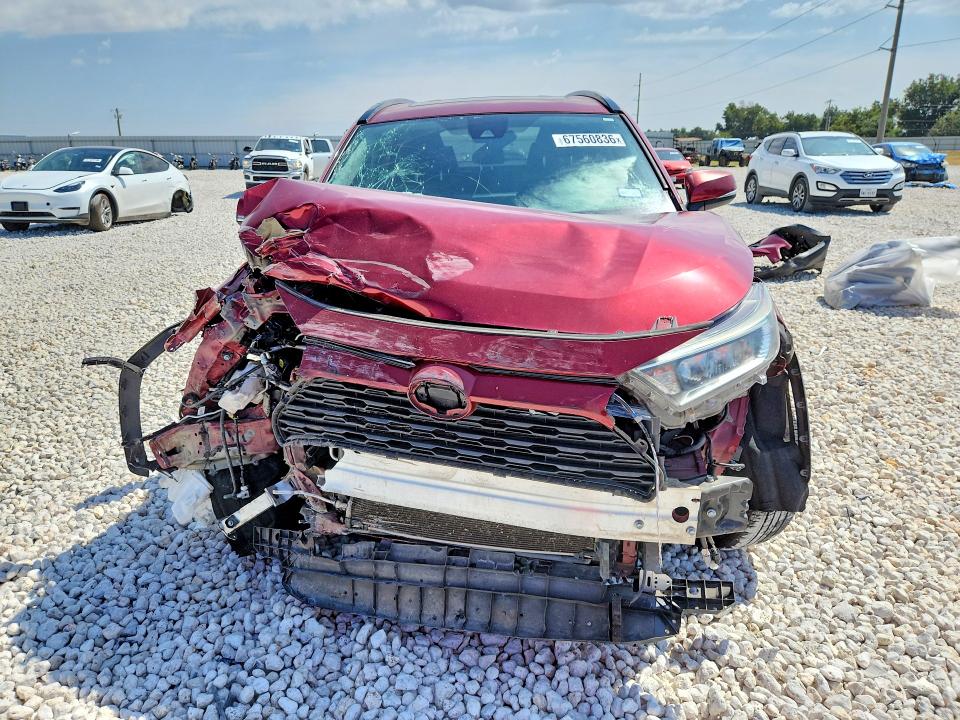 67560836 :رقم المزاد ، 2T3W1RFV2KC013086 vin ، 2019 Toyota Rav4 مزاد بيع