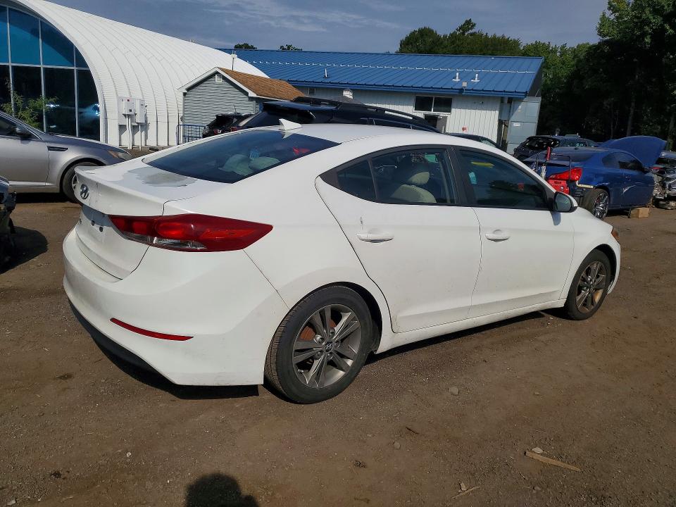 69572136 :رقم المزاد ، 5NPD84LF9HH159504 vin ، 2017 Hyundai Elantra مزاد بيع