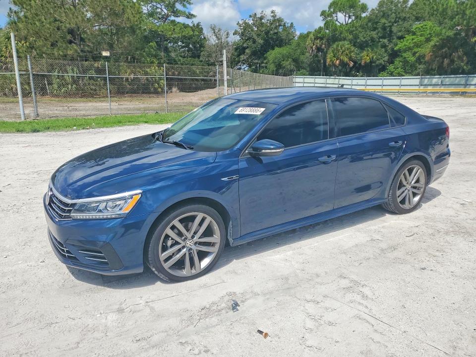 Продажа на аукционе авто 2018 Volkswagen Passat, vin: 1VWAA7A31JC020306        , номер лота: 69128886