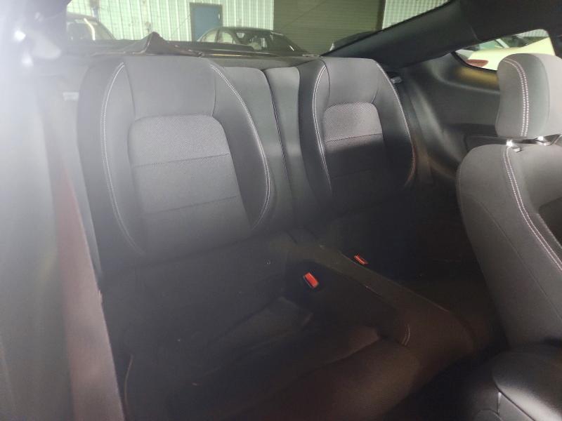 69192936 :رقم المزاد ، 1FA6P8AM0F5311595 vin ، 2015 Ford Mustang مزاد بيع
