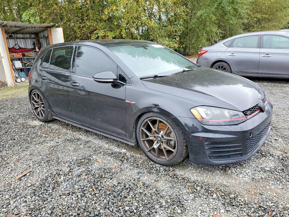 69091936 :رقم المزاد ، 3VW4T7AU4FM022153 vin ، 2015 Volkswagen Gti مزاد بيع