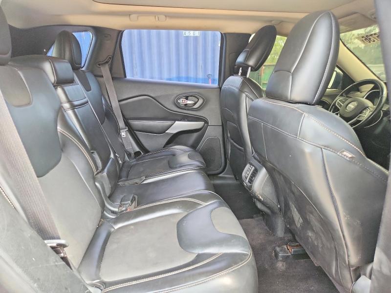 67436736 :رقم المزاد ، 1C4PJLLX0JD524989 vin ، 2018 Jeep Cherokee مزاد بيع