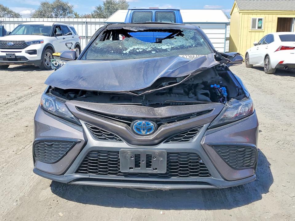 2023 Toyota Camry Hybrid მანქანა იყიდება აუქციონზე, vin: 4T1S31AK3PU059001, აუქციონის ნომერი: 67366406