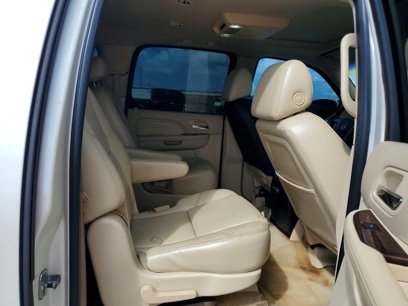 Продажа на аукционе авто 2007 Cadillac Escalade, vin: 1GYFK66827R311997, номер лота: 69323016