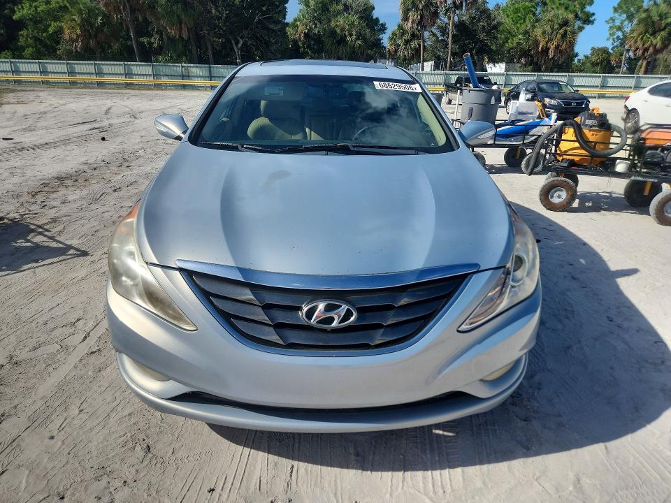 68629506 :رقم المزاد ، 5NPEC4AC7BH286206 vin ، 2011 Hyundai Sonata مزاد بيع