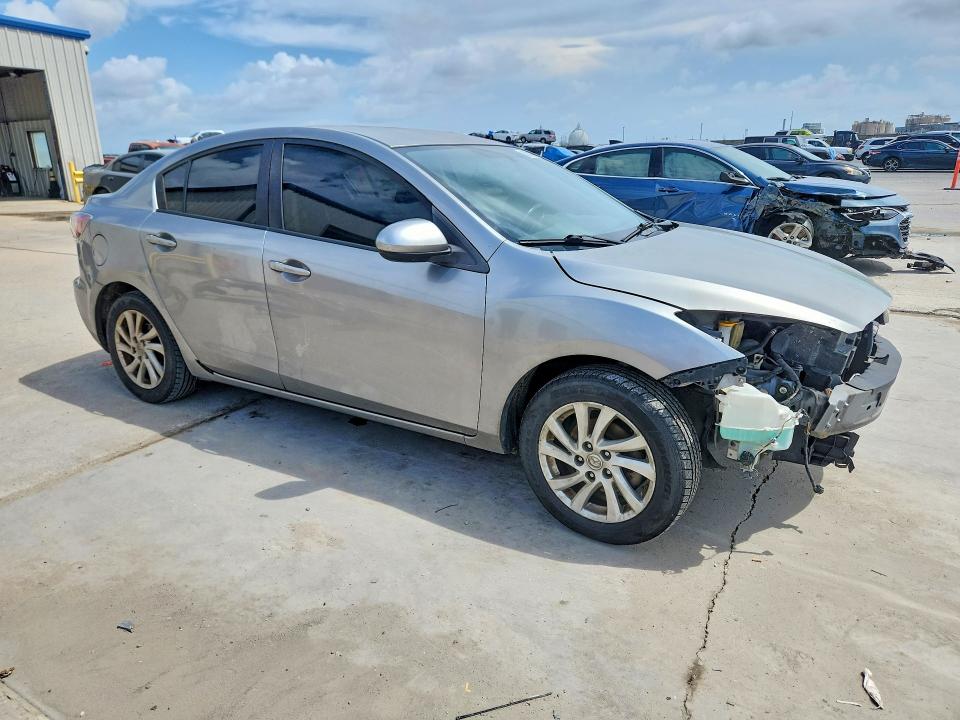 68824936 :رقم المزاد ، JM1BL1V70C1658010 vin ، 2012 Mazda 3 مزاد بيع