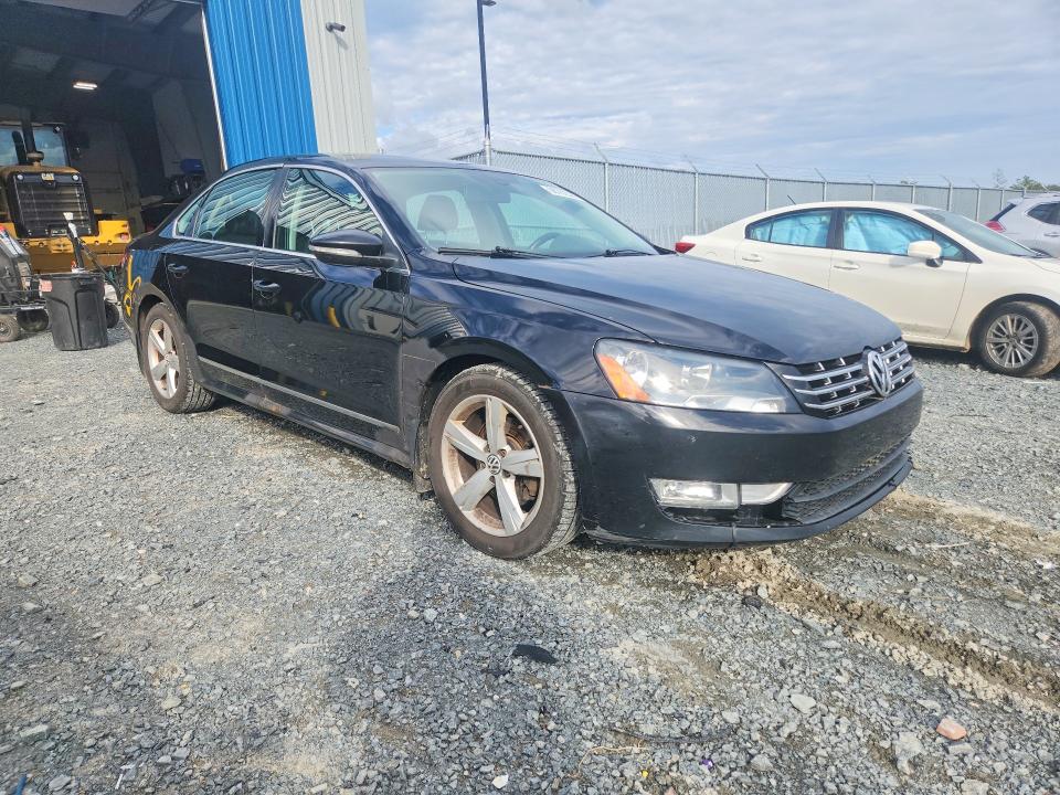 68782526 :رقم المزاد ، 1VWBN7A3XCC012720 vin ، 2012 Volkswagen Passat مزاد بيع