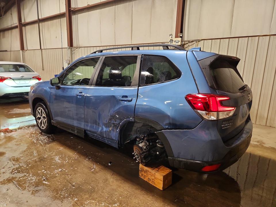 69287096 :رقم المزاد ، JF2SKAEC0NH418578 vin ، 2022 Subaru Forester مزاد بيع