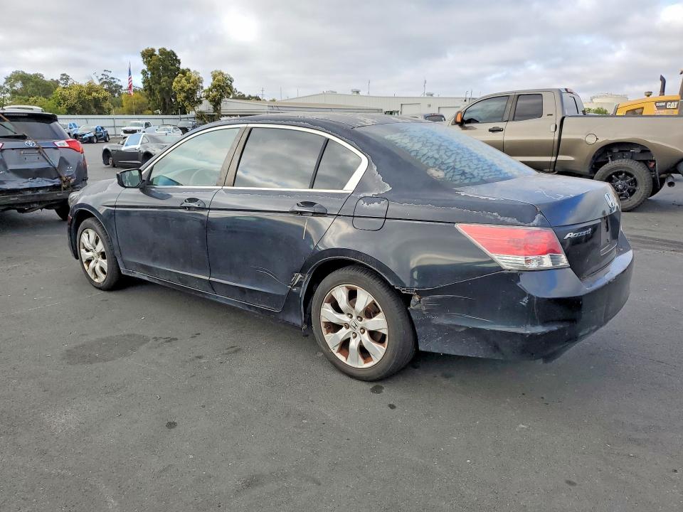 69933996 :رقم المزاد ، 1HGCP26748A118570 vin ، 2008 Honda Accord مزاد بيع