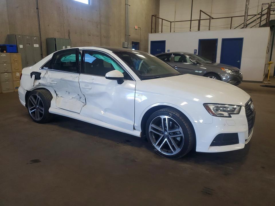 67507956 :رقم المزاد ، WAUJ8GFF5J1040407 vin ، 2018 Audi A3 مزاد بيع
