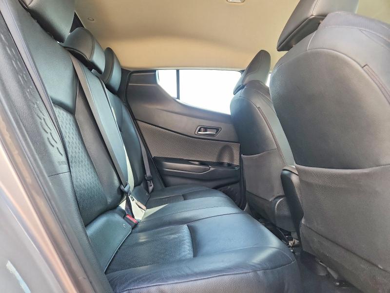 70511006 :رقم المزاد ، NMTKHMBX0LR117046 vin ، 2020 Toyota C-hr مزاد بيع
