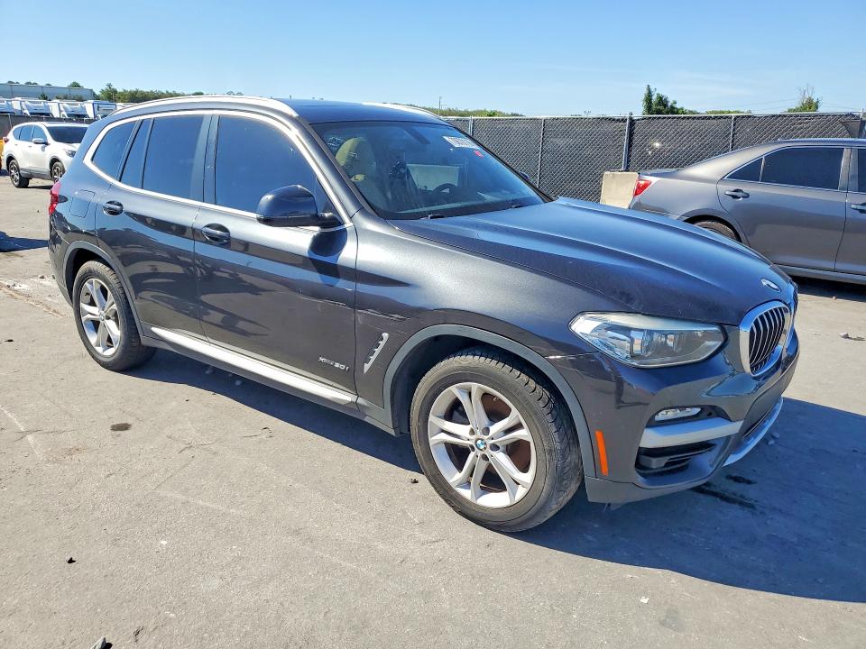70670116 :رقم المزاد ، 5UXTR9C59JLD65003 vin ، 2018 Bmw X3 مزاد بيع