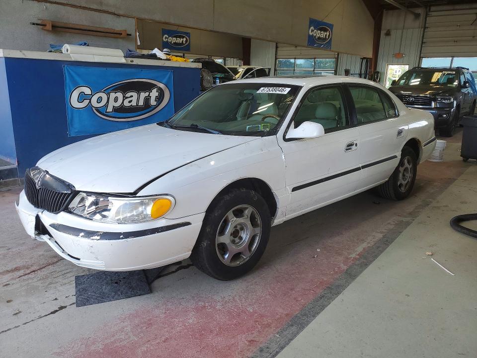 69475456 :رقم المزاد ، 1LNHM97V7YY832831 vin ، 2000 Lincoln Continental مزاد بيع
