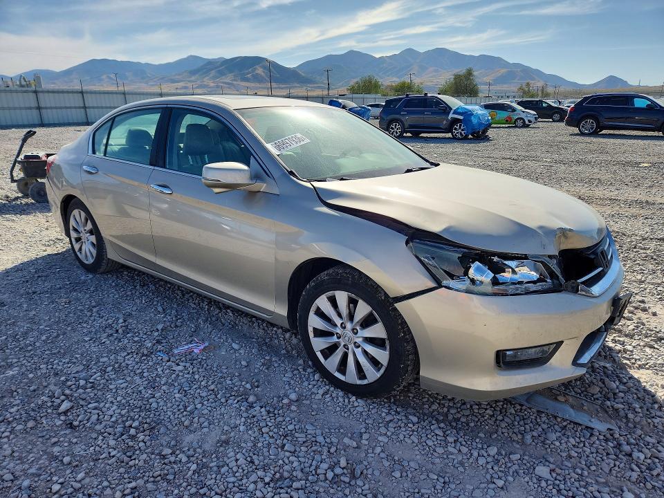 2015 Honda Accord მანქანა იყიდება აუქციონზე, vin: 1HGCR2F8XFA046547, აუქციონის ნომერი: 66997936